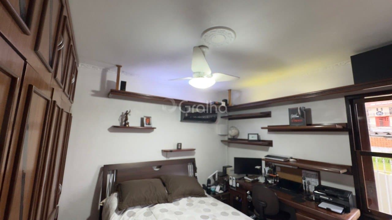 pgahbe-i798M6HQpzd6N2_38870685bf91d3ba9e.jpg