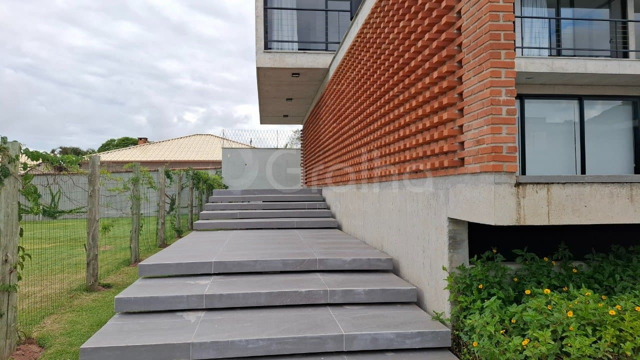 phvo-iC1Jm5I2Zti9GDKfY43_411386936c422bb434.jpg
