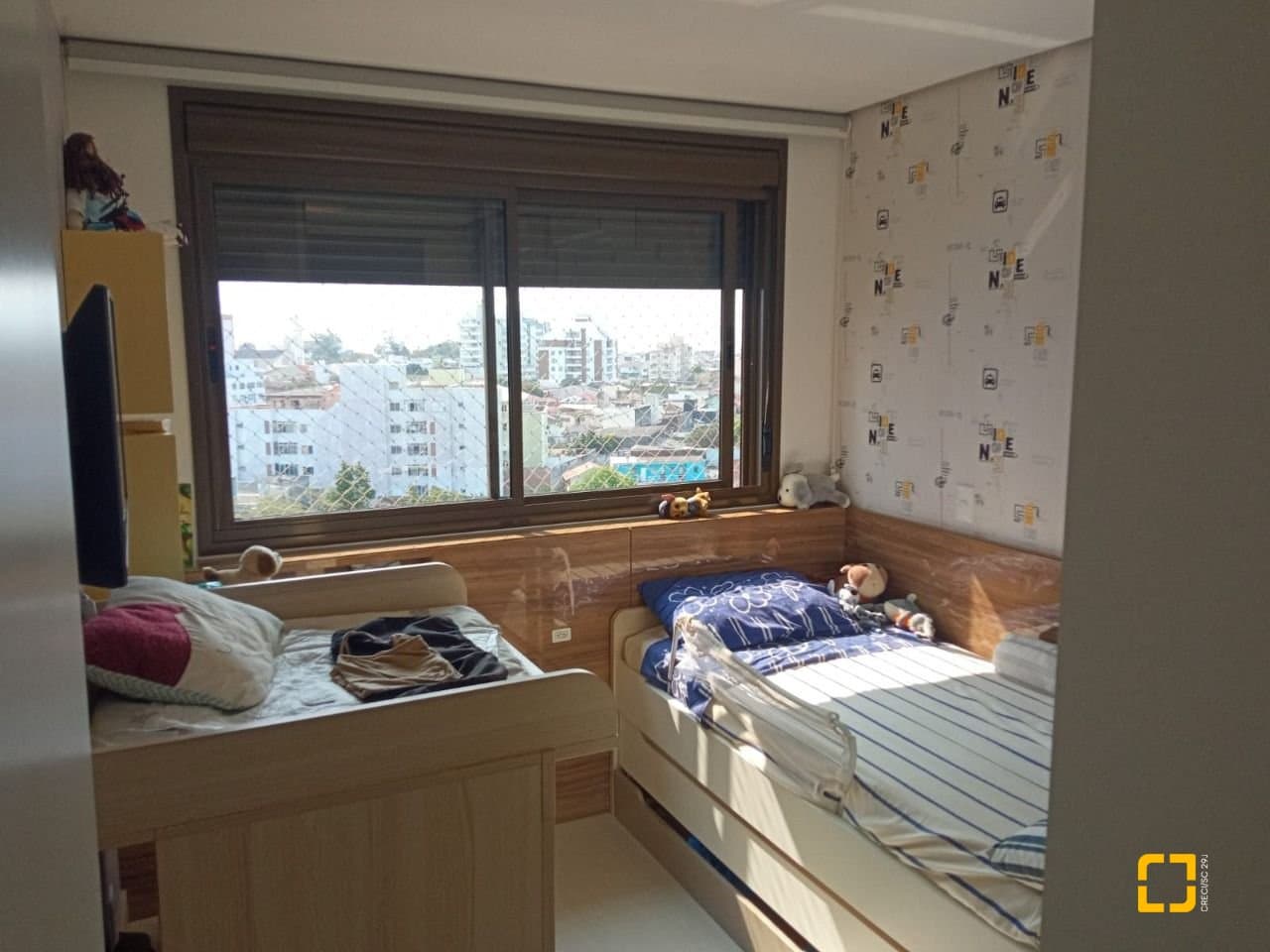 ply8ks-i1j328_5001367092eaaf3257.jpg