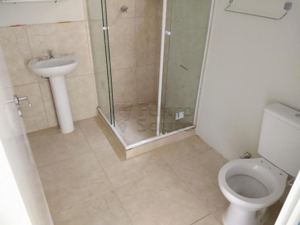 ponb7j-banheiro-social.jpg