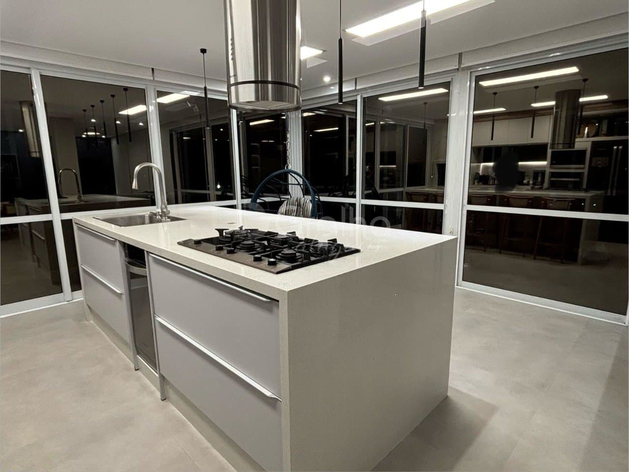 ptjzc-iIH7377_288436a10647e48ff7.jpg