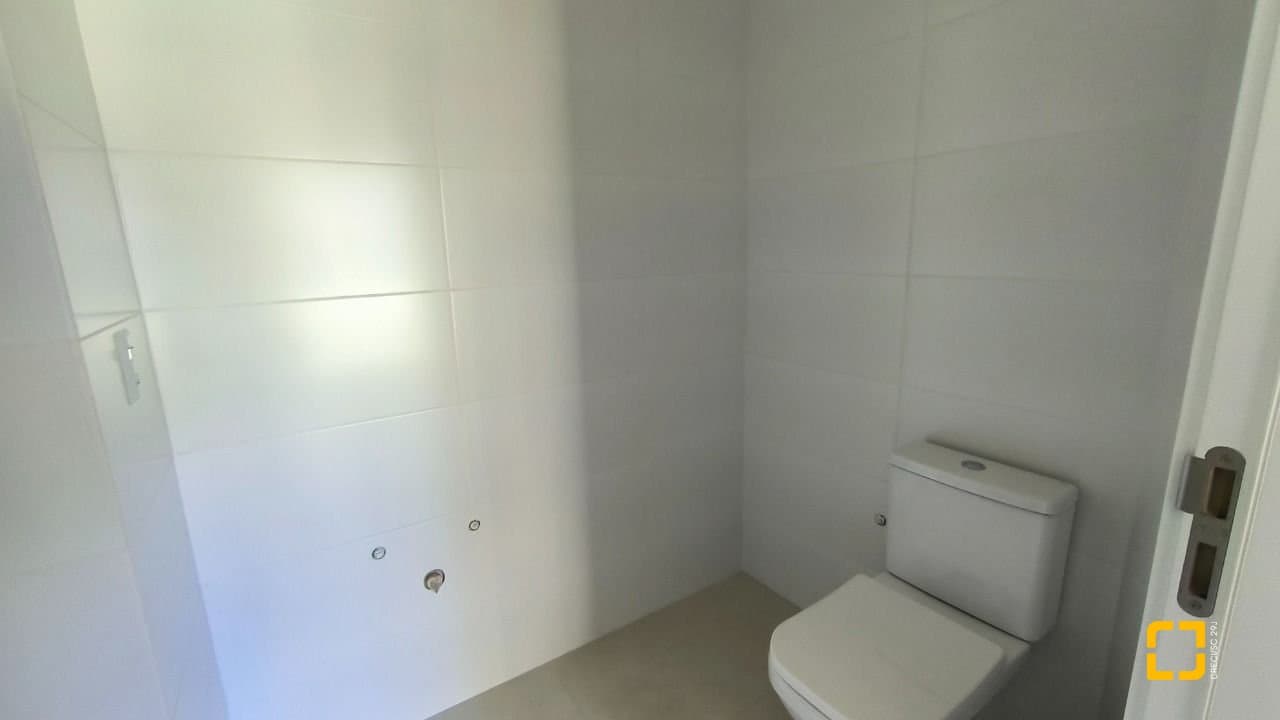 puq3rl-iUj2lr73T4J9W7T_5535468487b7764e71.jpg