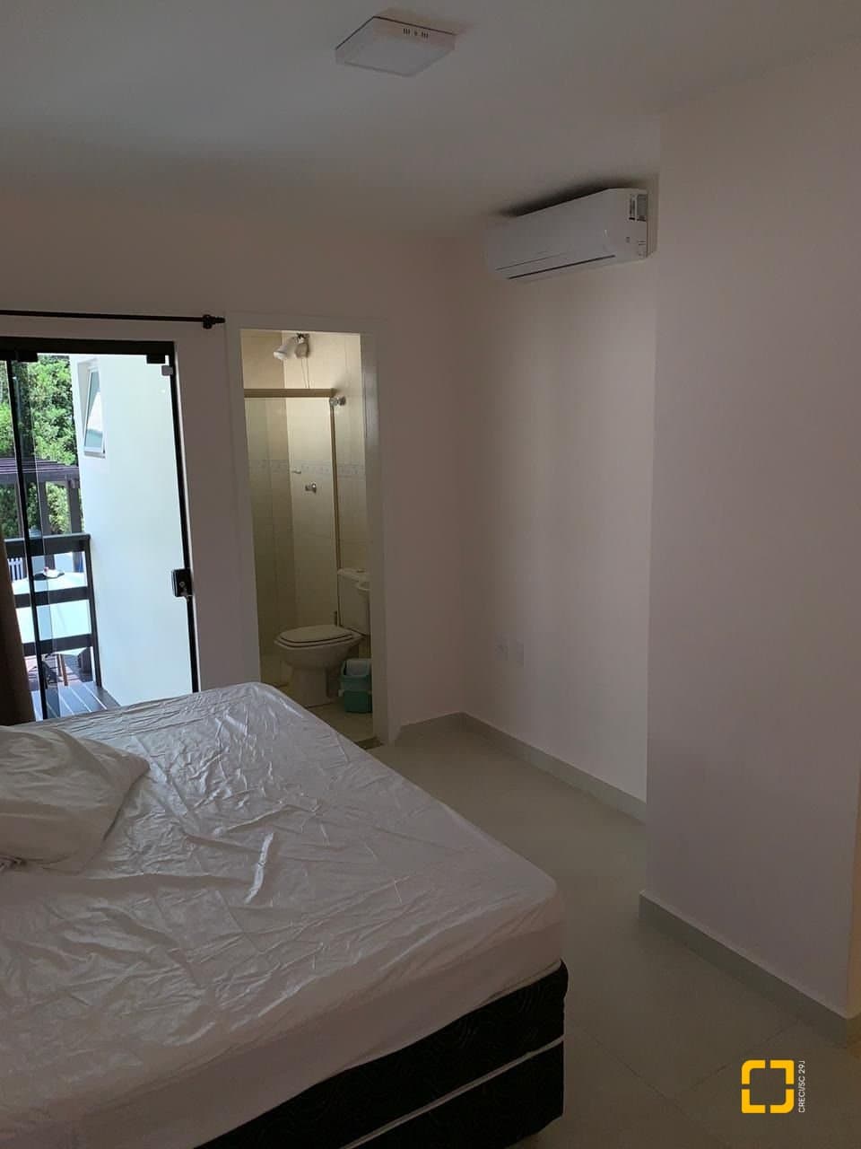 q12geb-izi24Yyg_56586689b3b786f7e5.jpg