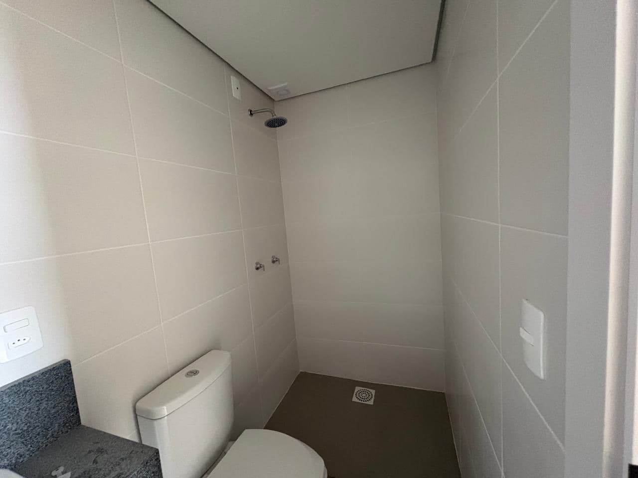 qa85ld-img-296104062