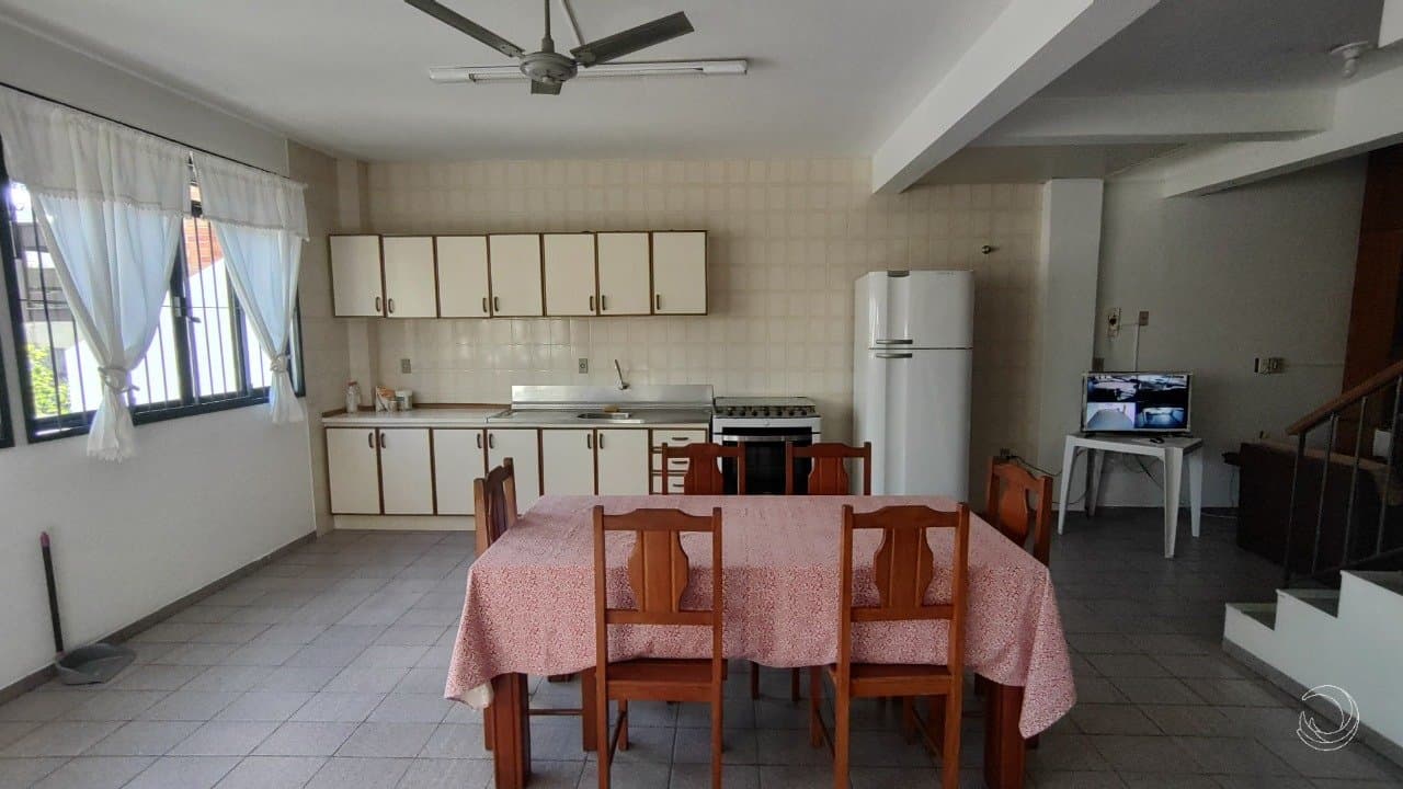 qda4rt-iOndGRu47iJ85pI_3509966d3135a23085.jpg