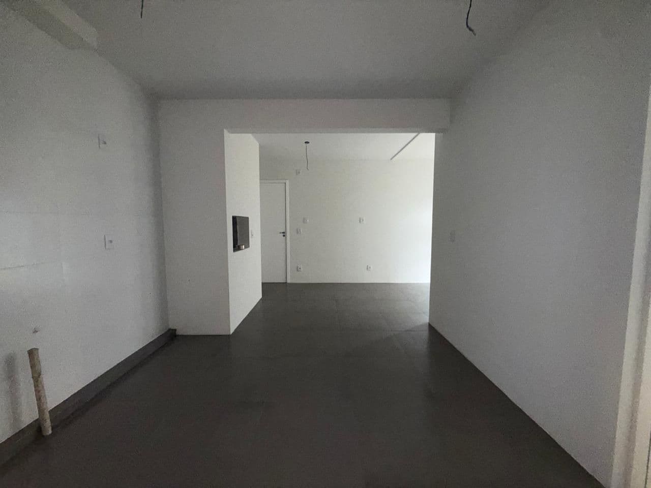 qfdmln-img-312758455