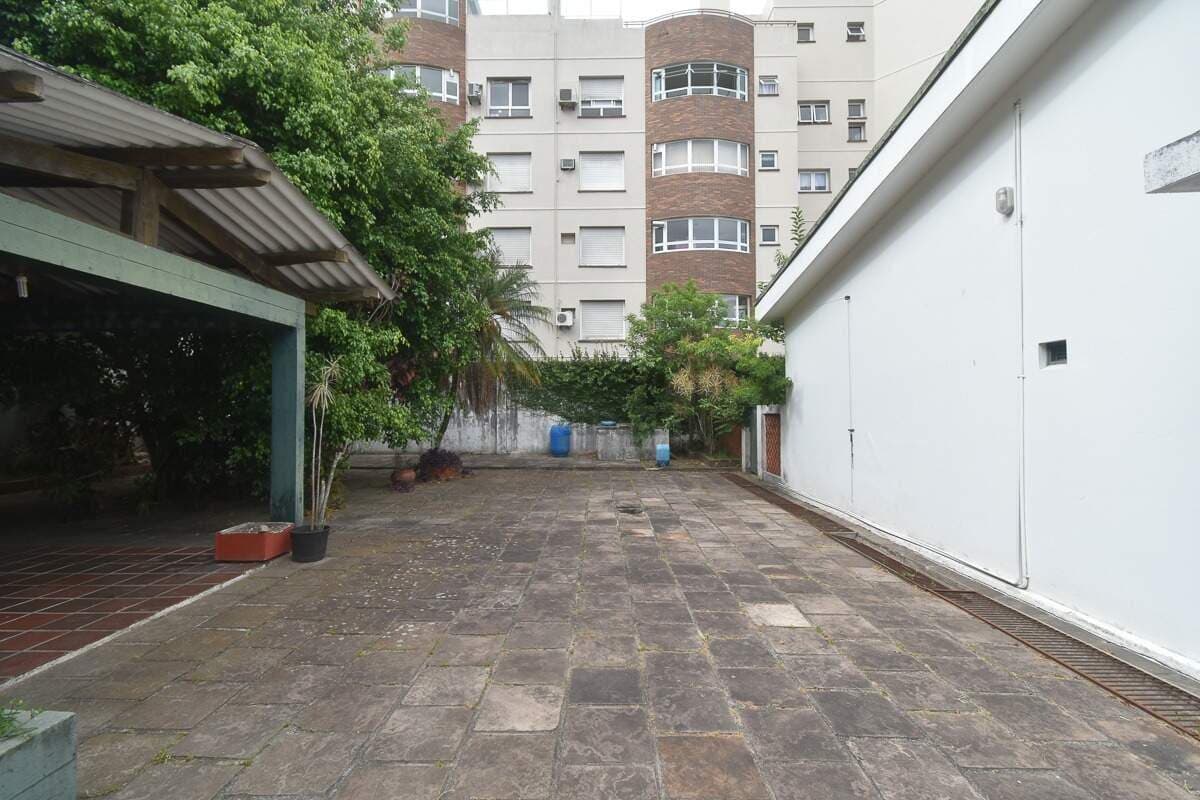 qfxv9j-casa-4-quartos-no-pelotas-patio.jpg