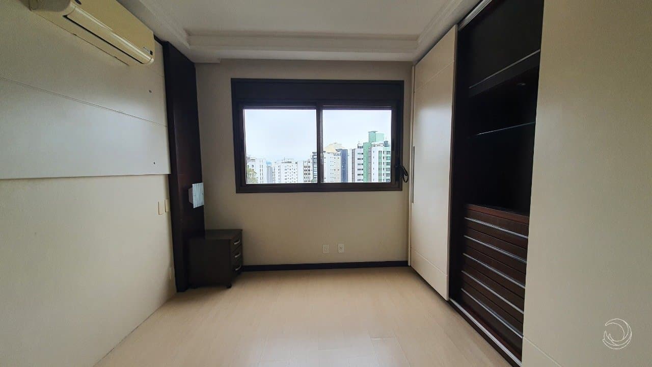 qhbmfr-iSl9Kr76pEyK_3442866912a8b1a83f.jpg