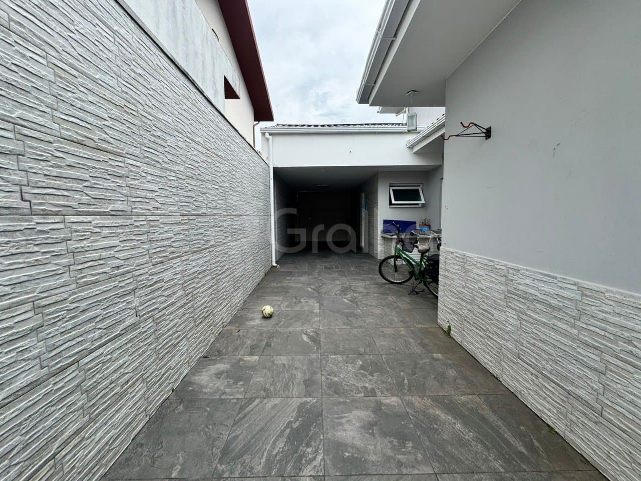 qk2r3-i8W83JaY69X59895s4z5_4055668f7ddd641c96.jpg