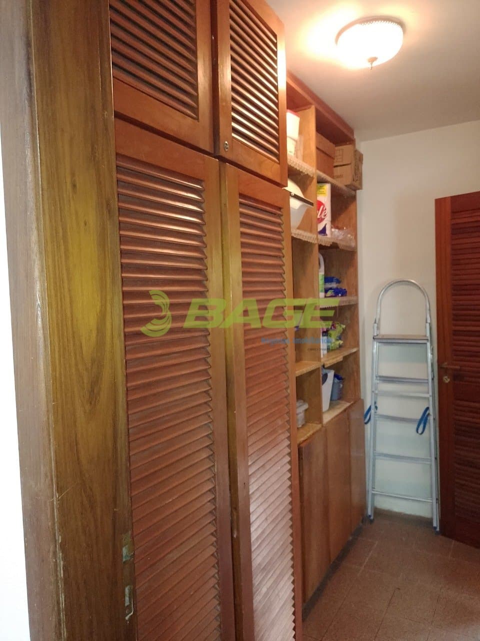 qqa7kj-i950ZRw561q4o_7309627a64ab5ef70.jpg