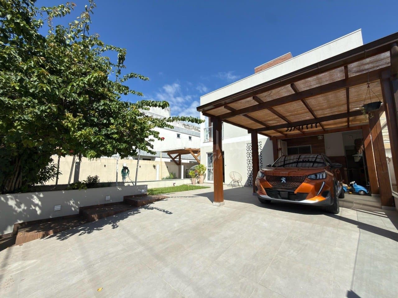 qqfzi-ipO9Z5439854JR_2881969f3a3684782b.jpg