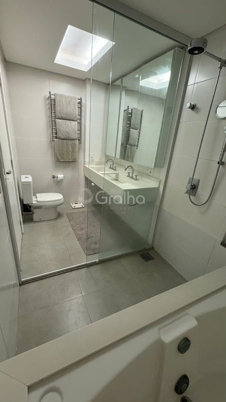 qs8bkr-i453n45RFvh8492hJ4_25519683ef84f1e0bb.jpg