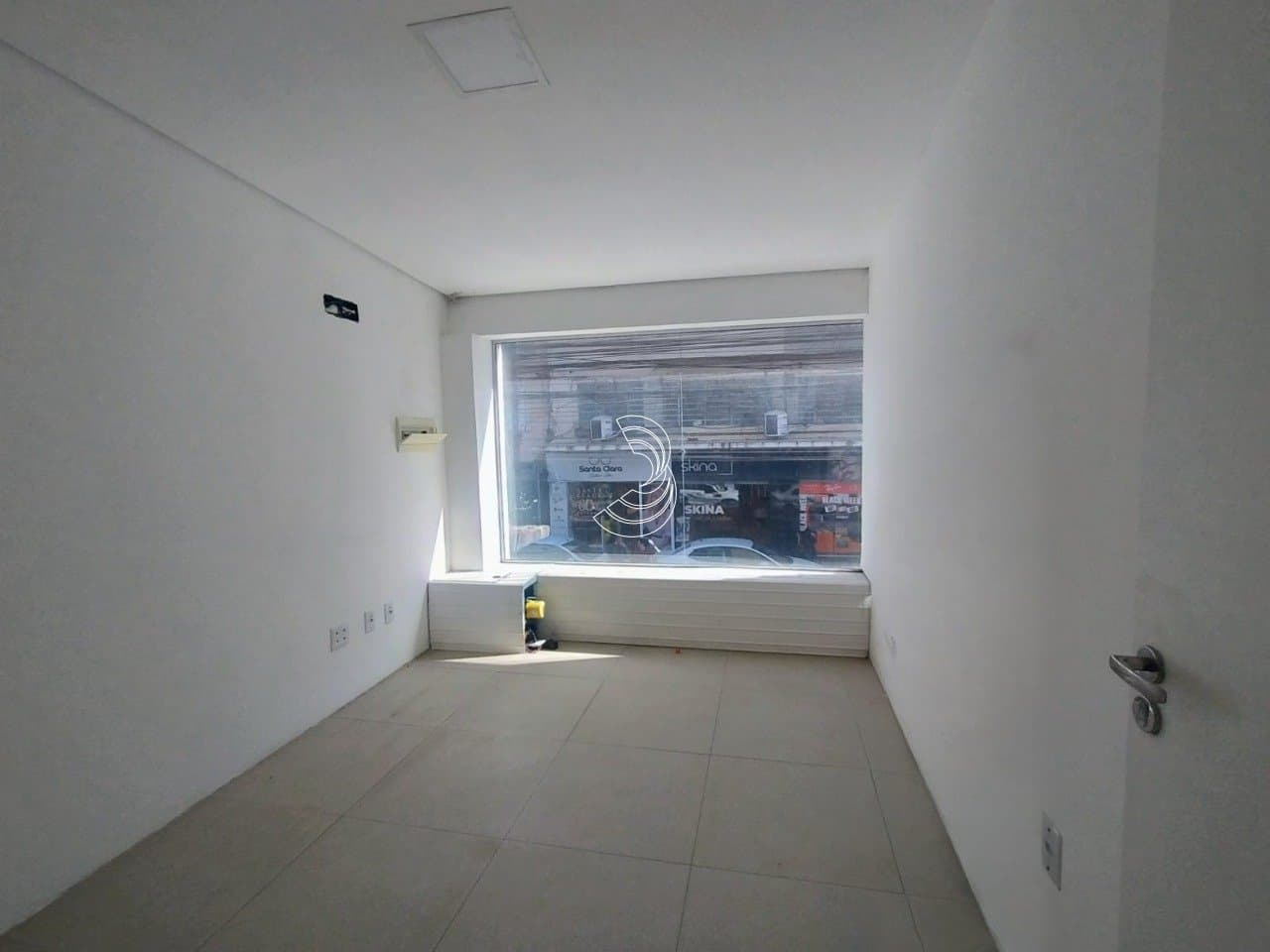 qsu4p-i2fm885_18520692368532044e.jpg