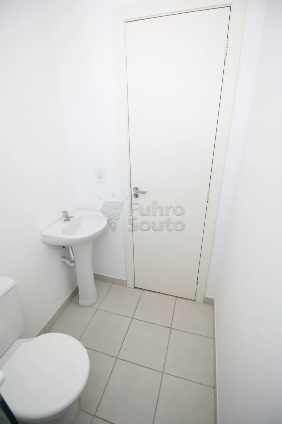 r0gqm9-banheiro.webp