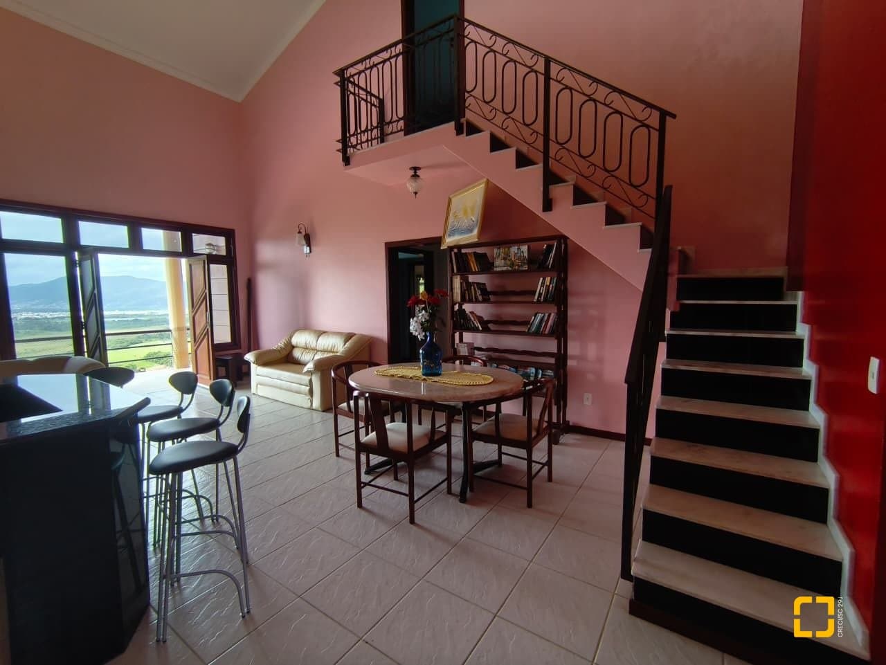 r1rv4-iX2pA_5711968d73467d1157.jpg