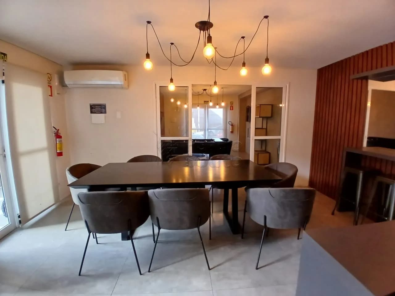 r453v-espaco-gourmet.webp