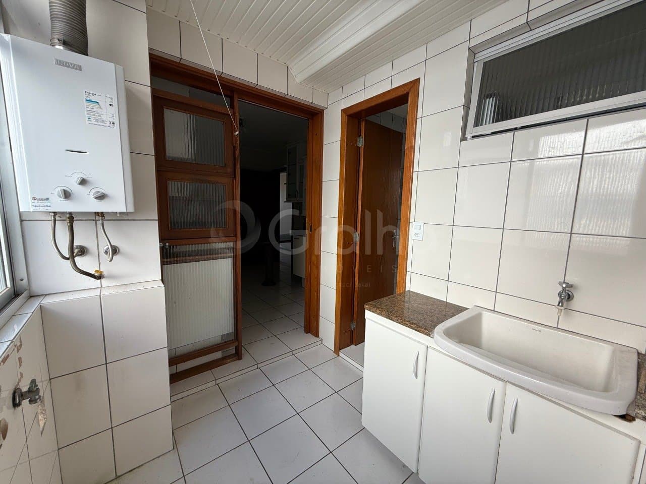 r6ems-icSju3Cs428CQ2893J_40764690b86c3d15fc.jpg