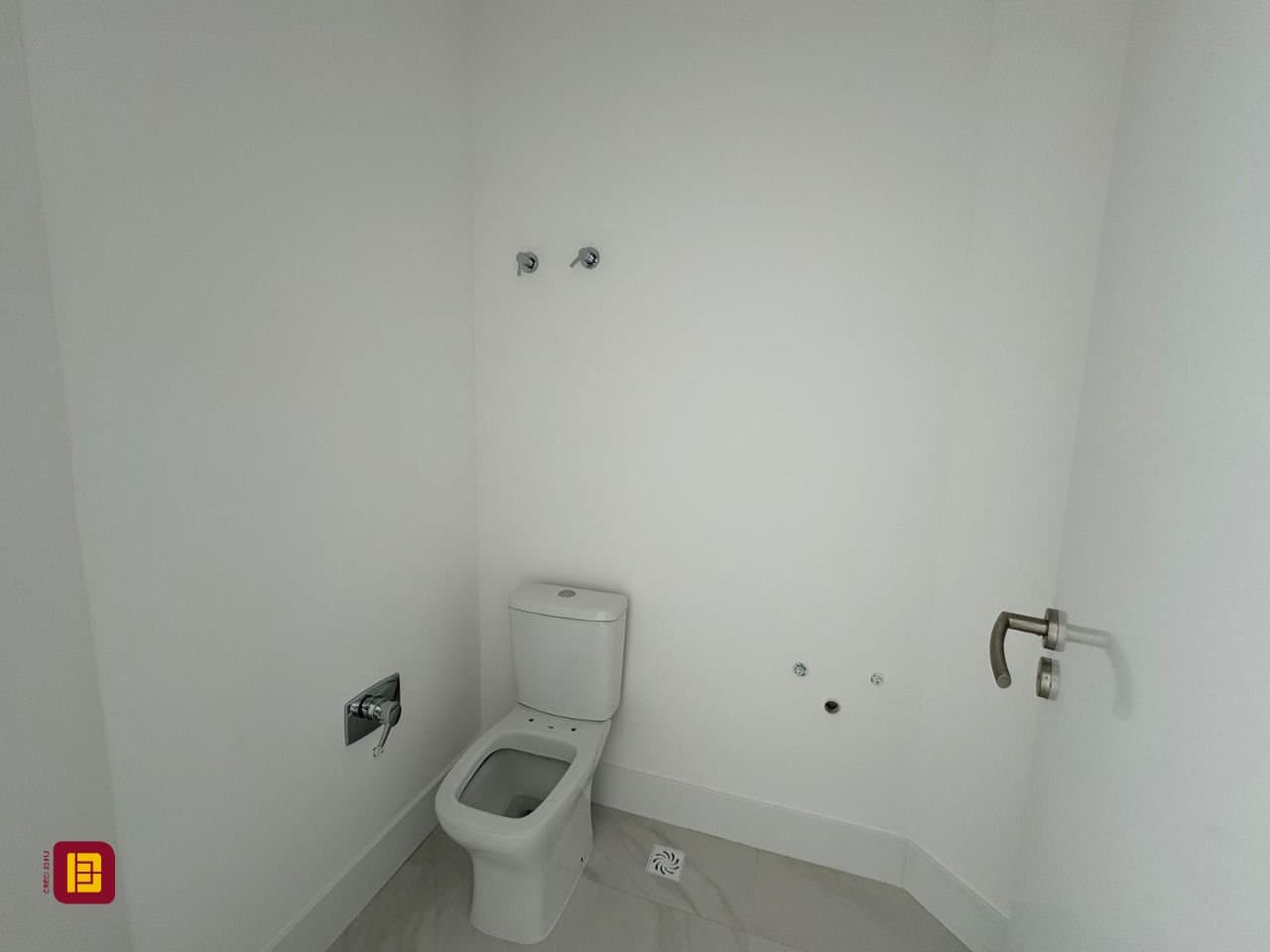 r6hc7-iWdBY_46974666451e001c09.jpg