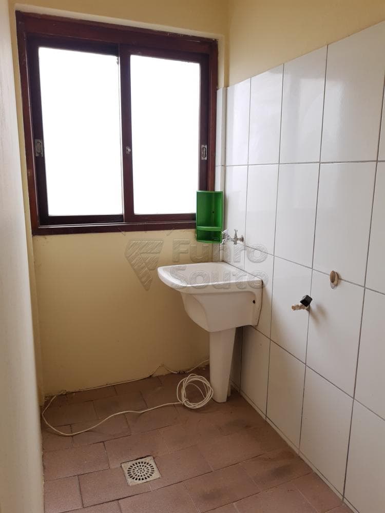 r8m3c-area-de-servico.jpg