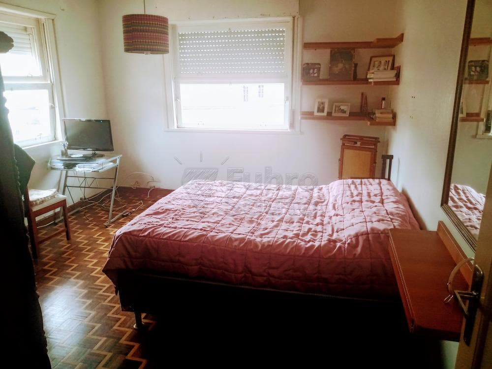 ri3o0j-quarto.jpg