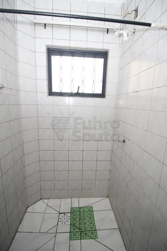 rjjb1b-banheiro.webp