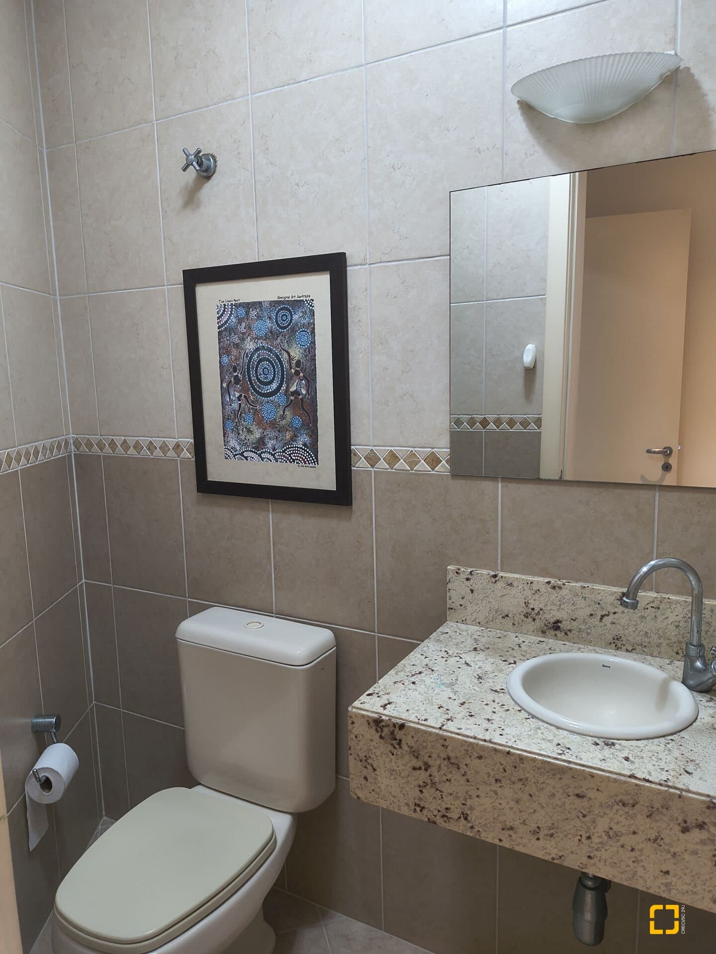rjzkyv-iv5h3q_5895669bd9479b7725.jpg