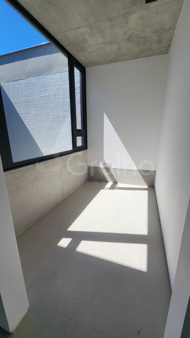 rmgw6j-ieD89q9U7tZW3AB4P_3948568c81bf60c0d2.jpg