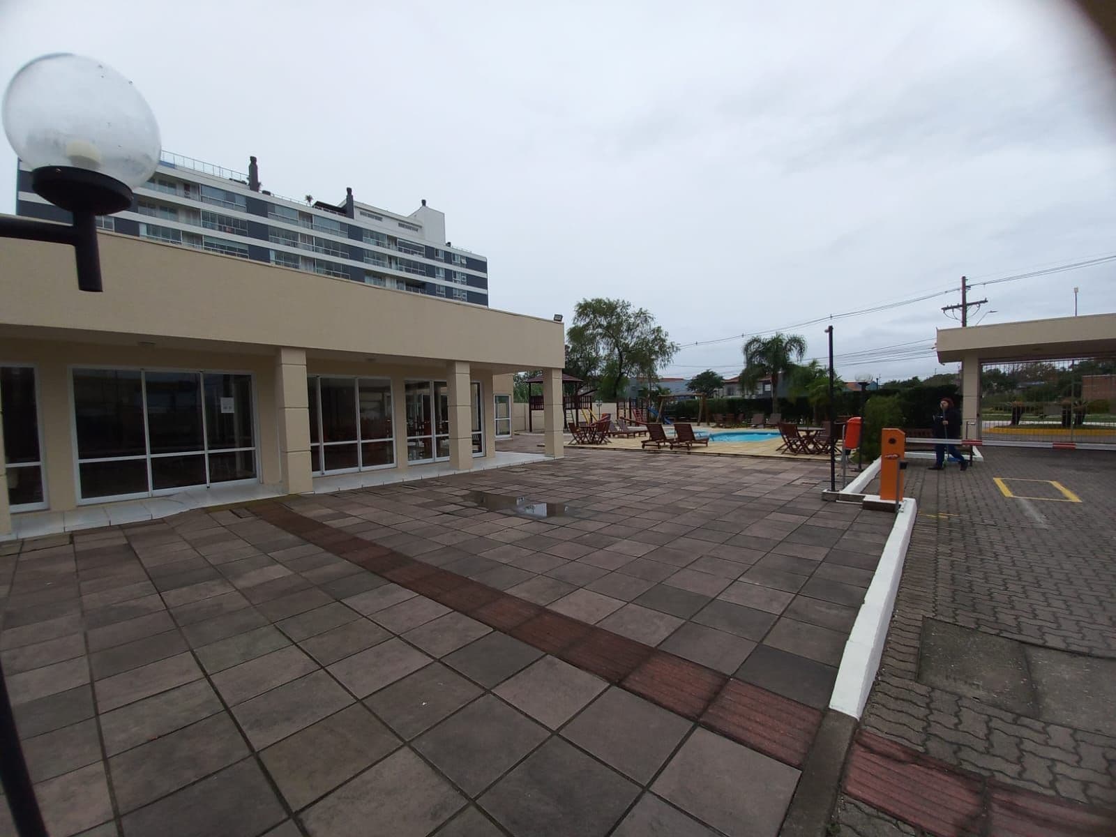 rmugu-img-45606303