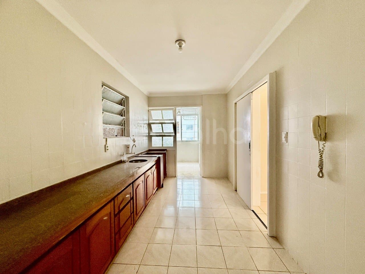 rp37k-imHLf32QF1_413376943f9b142dbf.jpg