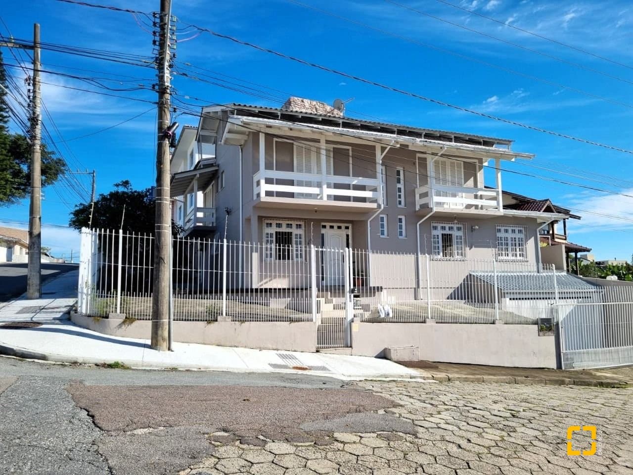 s473es-ii55145429Xm12766n_55918685edbf044275.jpg