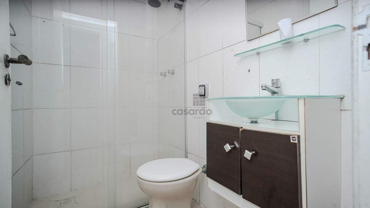 sbczn9-casa-comercial-no-pelotas-banheiro-2.jpg