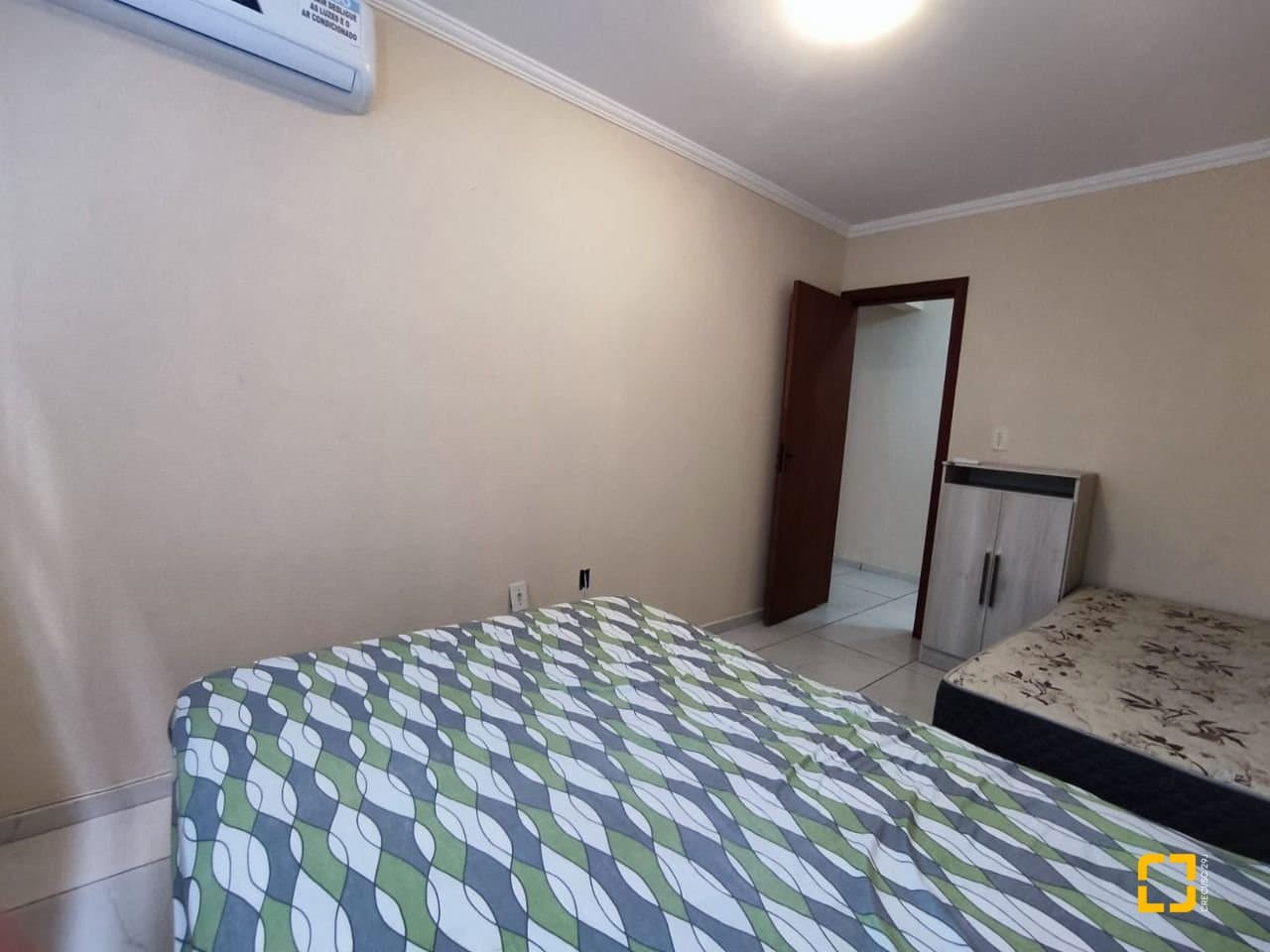 sdrnjq-i5d83J7OeoDU_551436838be0958357.jpg