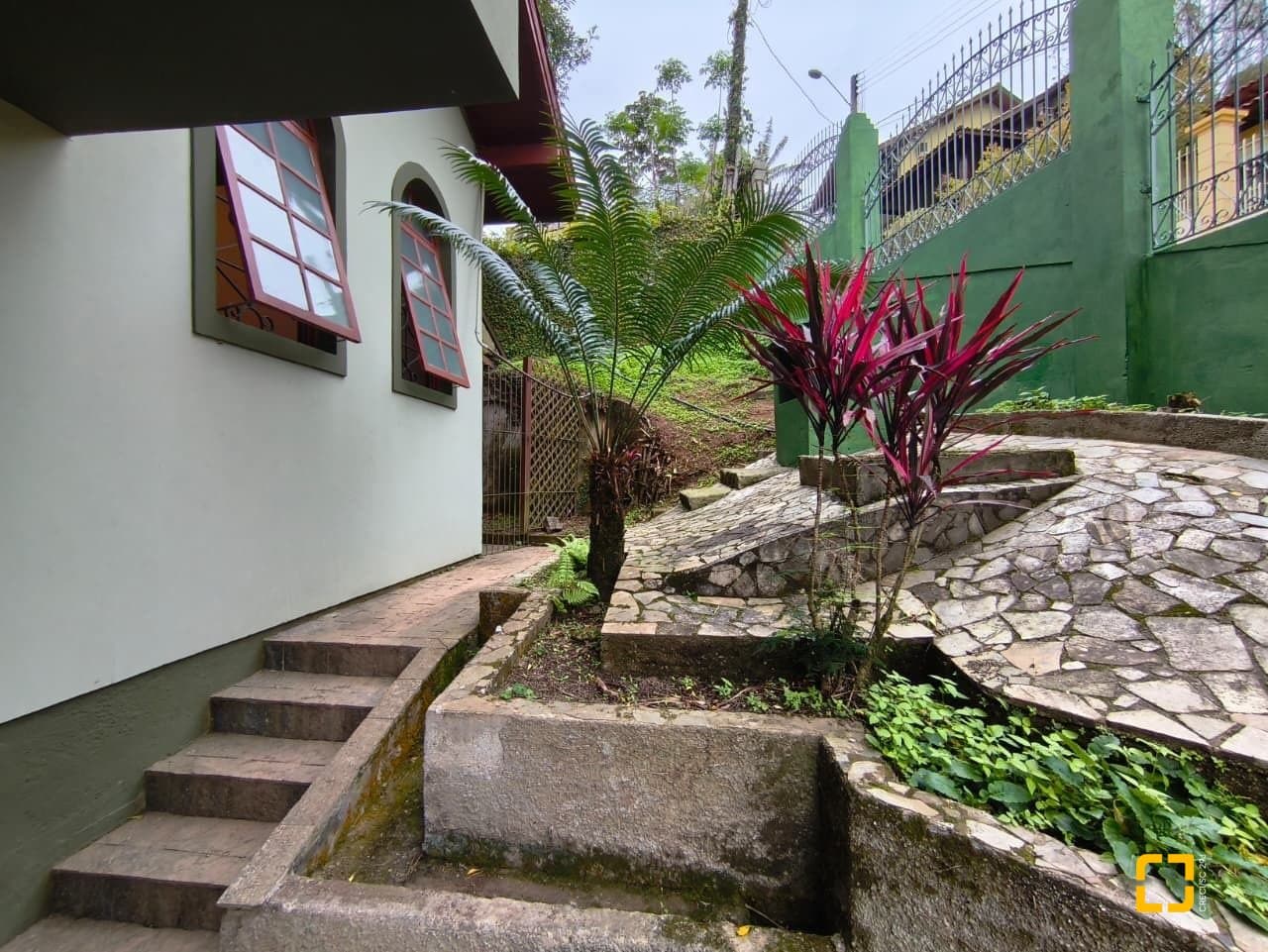 sezxub-i89B21S4292_5690268bcc48312b4c.jpg