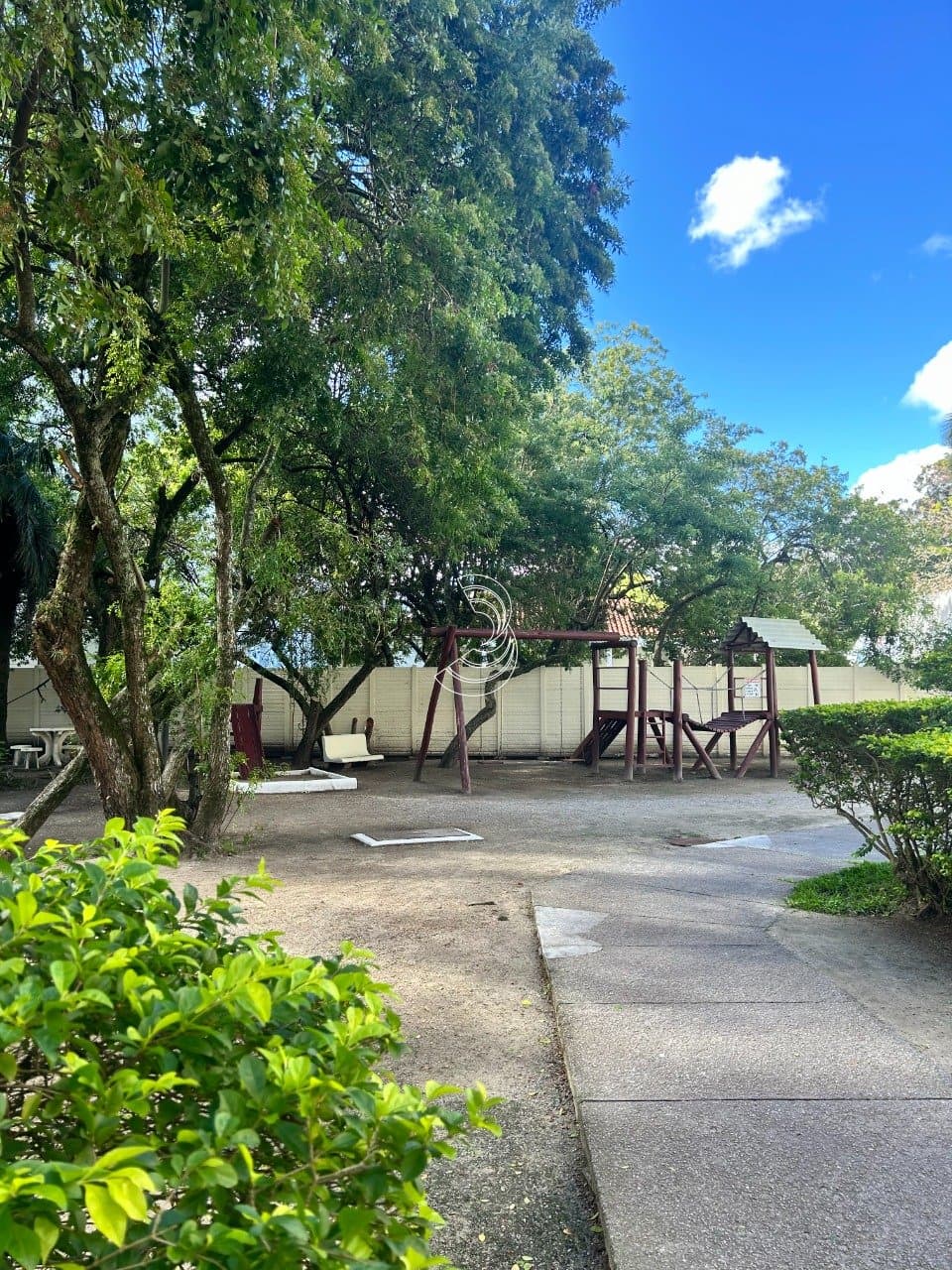 sg0q4r-isp99_1890369c096da1b77b.jpg