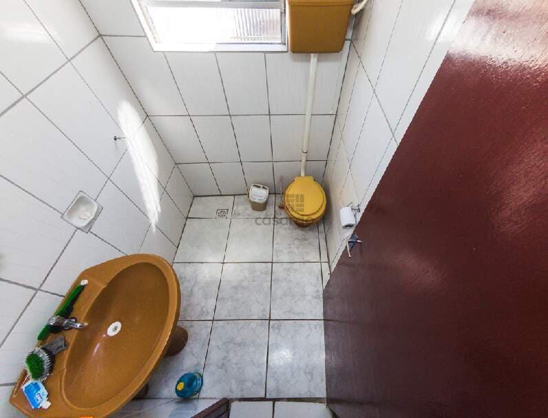 sgak4-predio-no-pelotas-banheiro-social.jpg