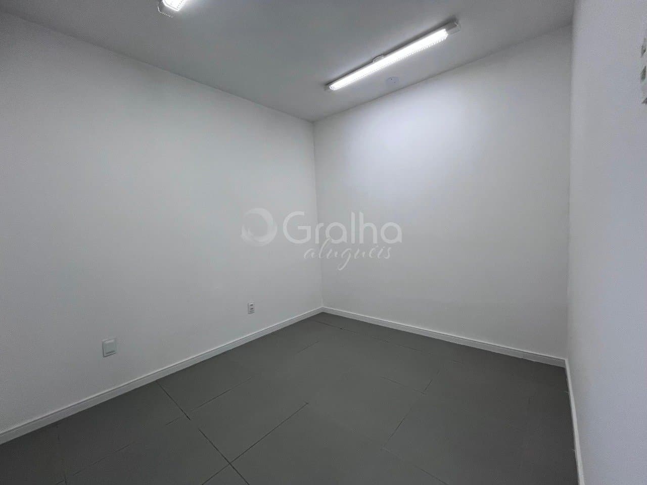 sghni9-i7R5w4N5_285266942ab924759e.jpg