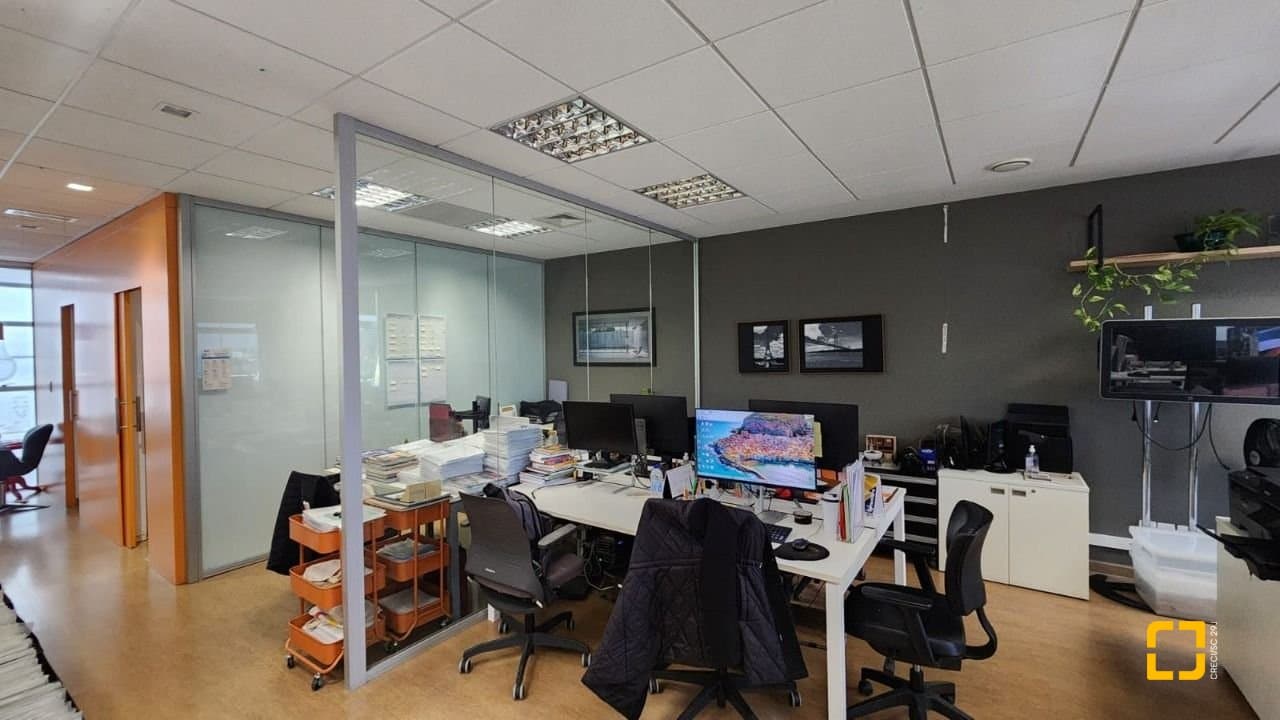 skeuql-i7v7SV2c4U9_3584268d6e29bc90ed.jpg
