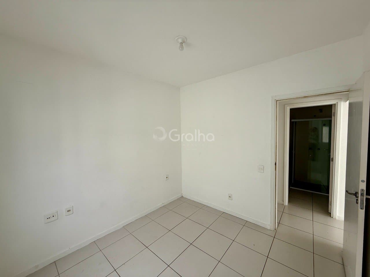 smbkzn-ir35k9Y86J12V5a7_3997468c04783acd72.jpg