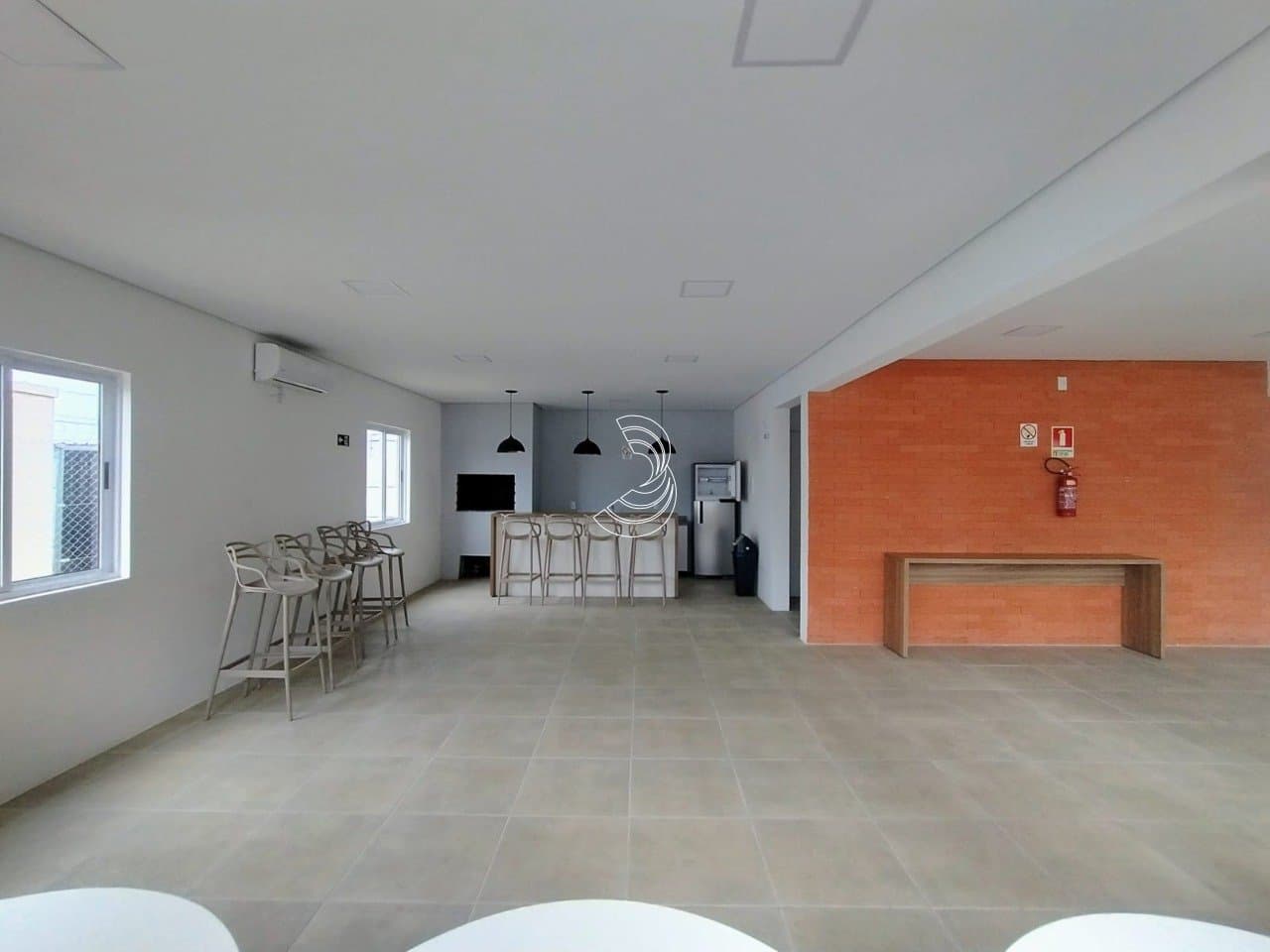 smlx3w-iS353BrzfbY154N_18737699c55fa25ff7.jpg