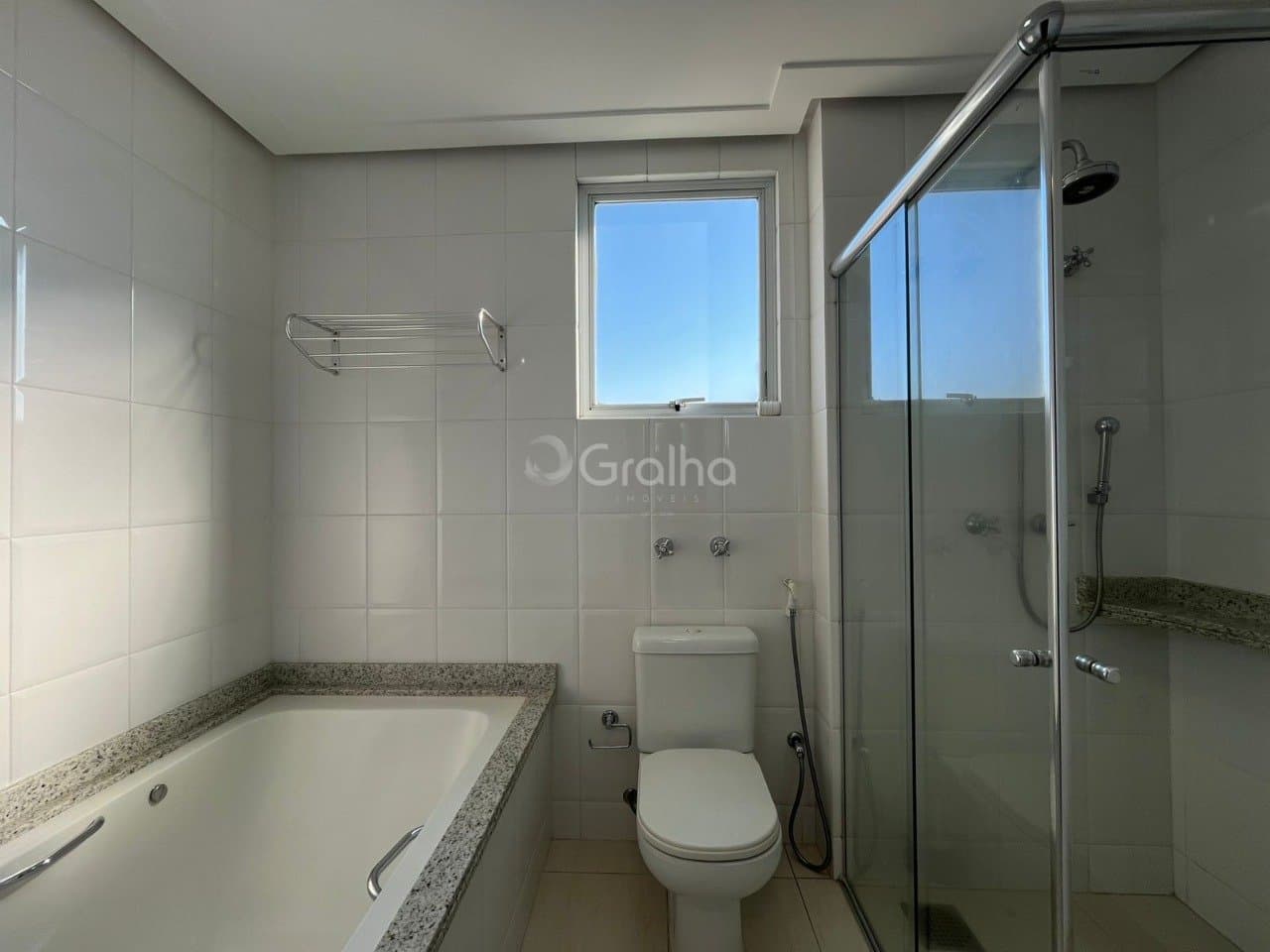 sv7yi-if1ux4WCB_3986668b5b109e7e24.jpg