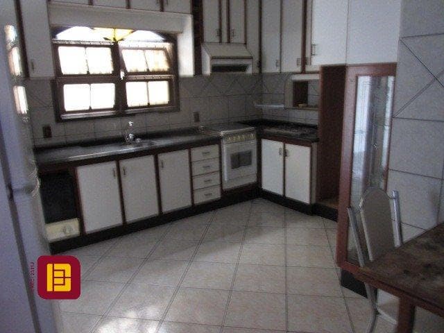 svy6ug-it07YZIWAne14r_4029663fd4bba92ef8.jpg