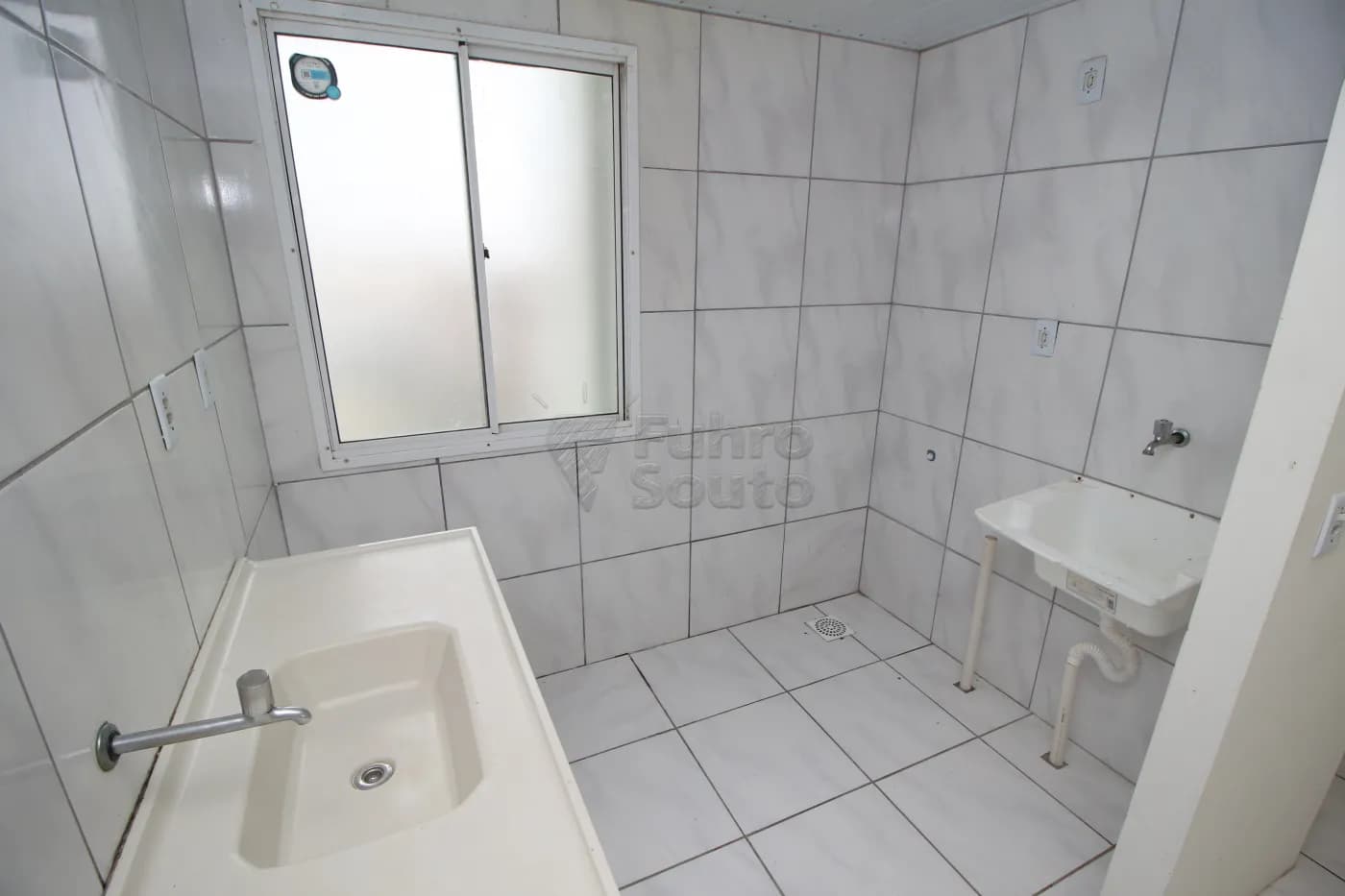 t6lio3-cozinhaarea-de-servico.webp