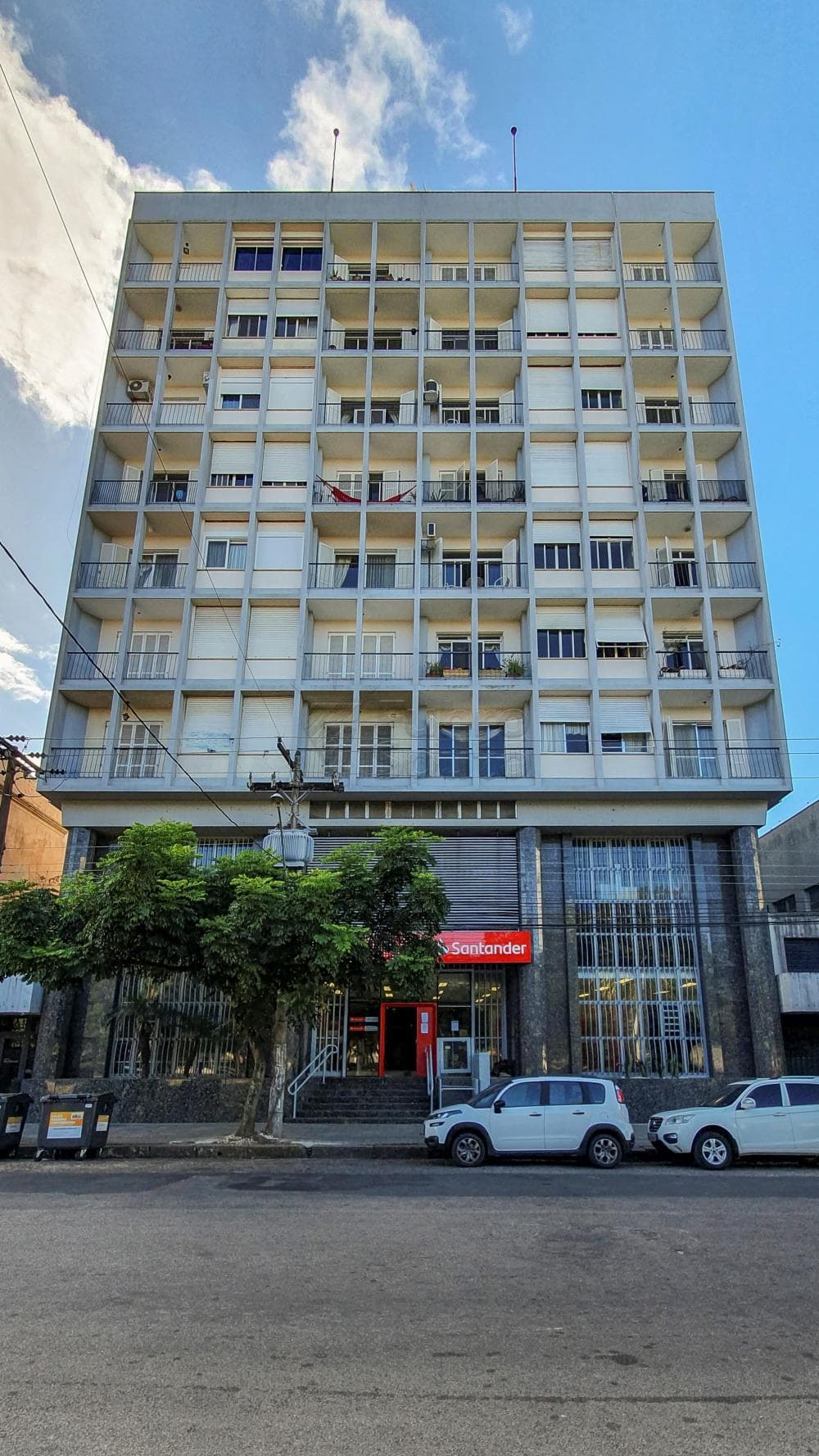 t8fi7i-fachada.jpg
