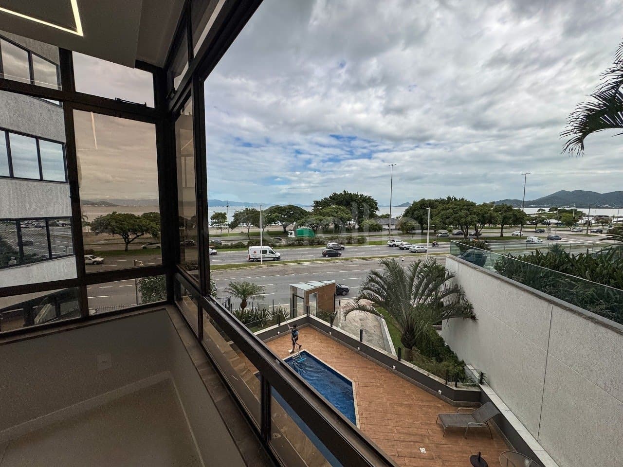 u852a5-i197679_416366971159803490.jpg