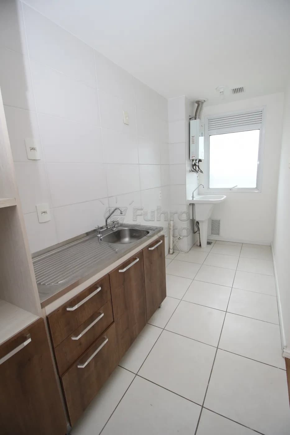 uc28f0m-cozinha.webp