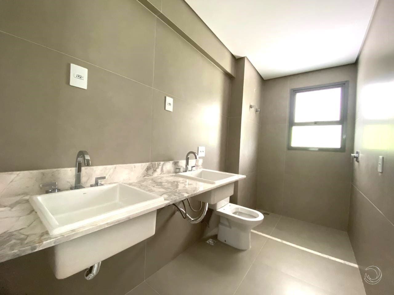 ufkw2g-i74s8c5_330386750aec208b61.jpg