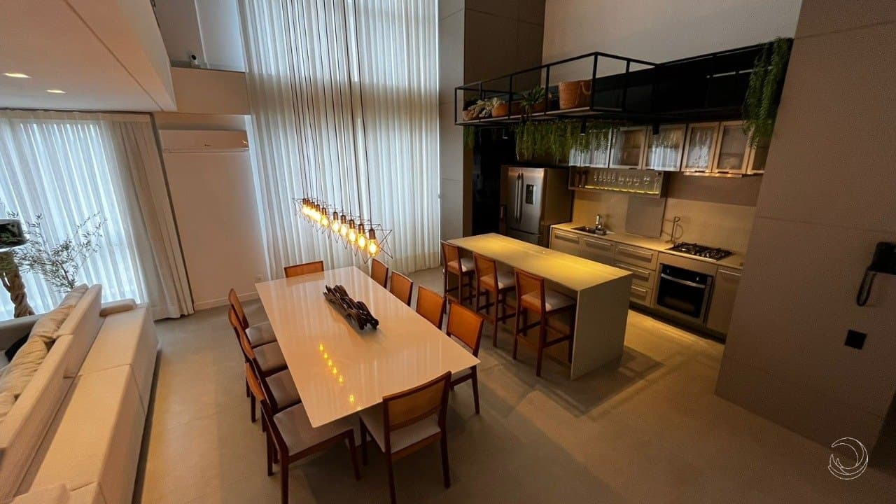 upyll-i111q8B31239vi8Gg8W2_335676643c51475a30.jpg