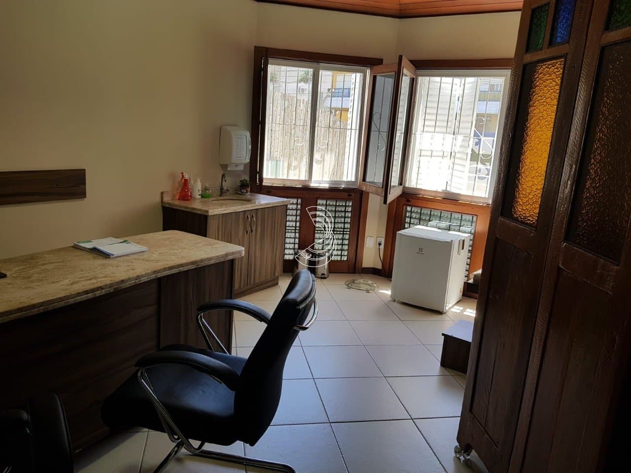 uymds-iH6hI34GB_182286977b5ae69323.jpg