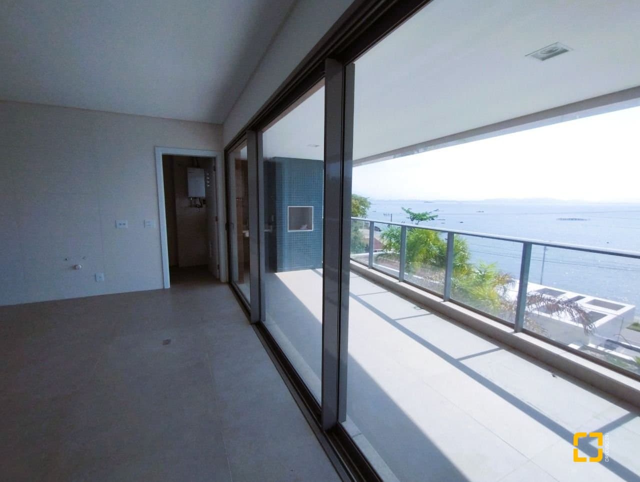 vahoa4-iy13399i475_583546986472ad311d.jpg