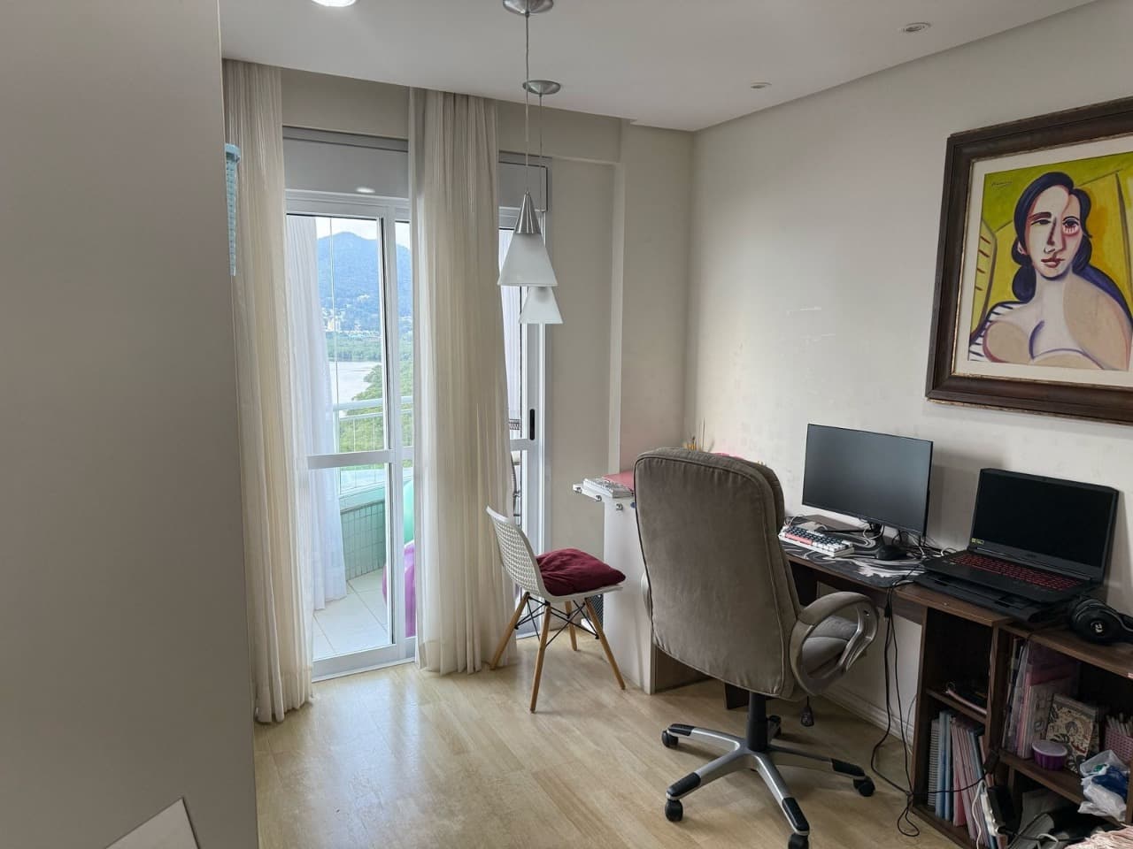 vof7xs-iFnc7J_3726067cafc357488e.jpg